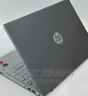 New Laptop HP 8GB AMD Ryzen 5 SSD 512GB