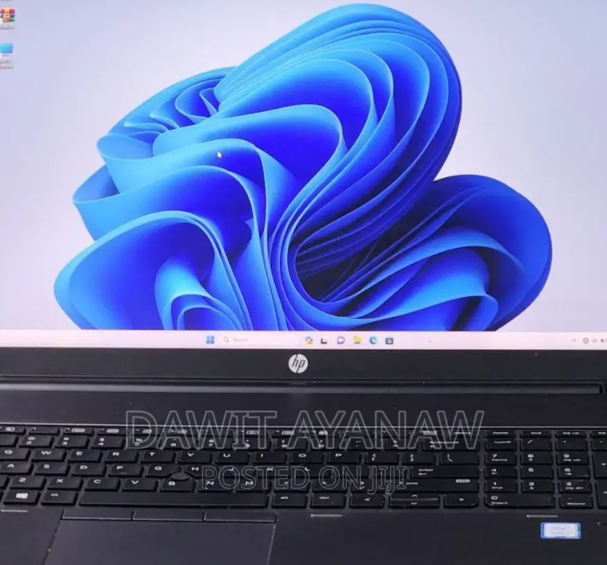 New Laptop HP ZBook 17 32GB Intel Core I7 SSD 512GB