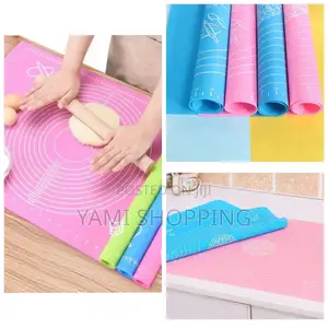 Photo -  Reusable Non-Stick Silicon Baking Mat / Dough Mat