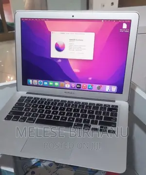 New Laptop Apple MacBook 2017 8GB Intel Core I5 SSD 128GB