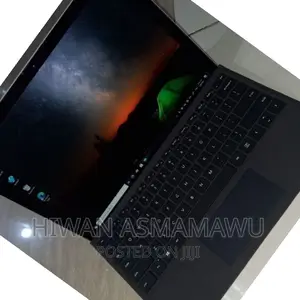 New Laptop Microsoft Surface Pro 8GB Intel Core I7 SSD 256GB