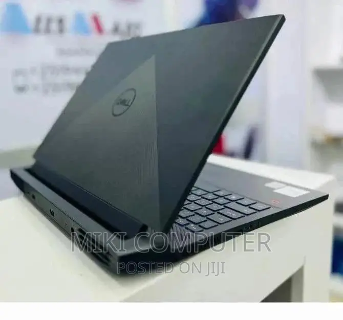 New Laptop Dell G15 5511 16GB Intel Core i7 SSD 512GB