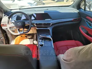 New Changan UNI-T 1.5 FWD 2023 Black