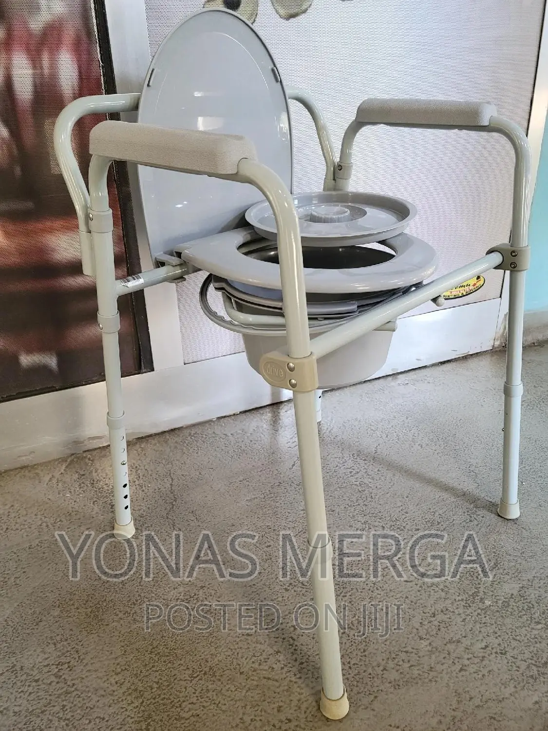 Commode Chair,Toilet With Durability Adaptability At It Core