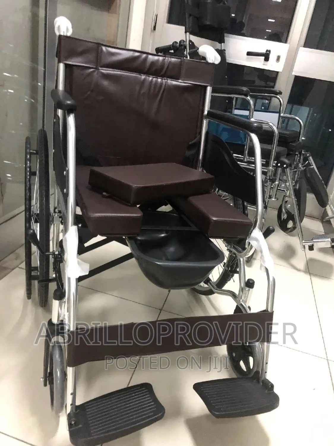 ዊልቼር Commode Wheelchair/Wheelchair;Wheelchair[Wheelchair[Pot