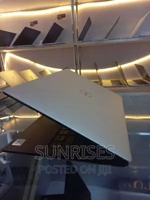 New Laptop Dell XPS 13 8GB Intel Core I5 SSD 256GB