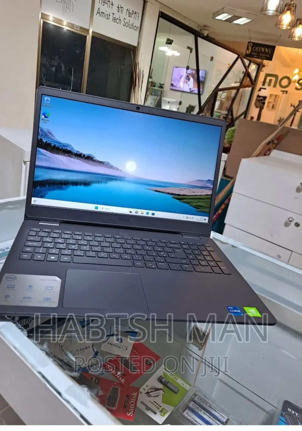 New Laptop Dell Vostro DVCI310 8GB Intel Core I5 HDD 1T