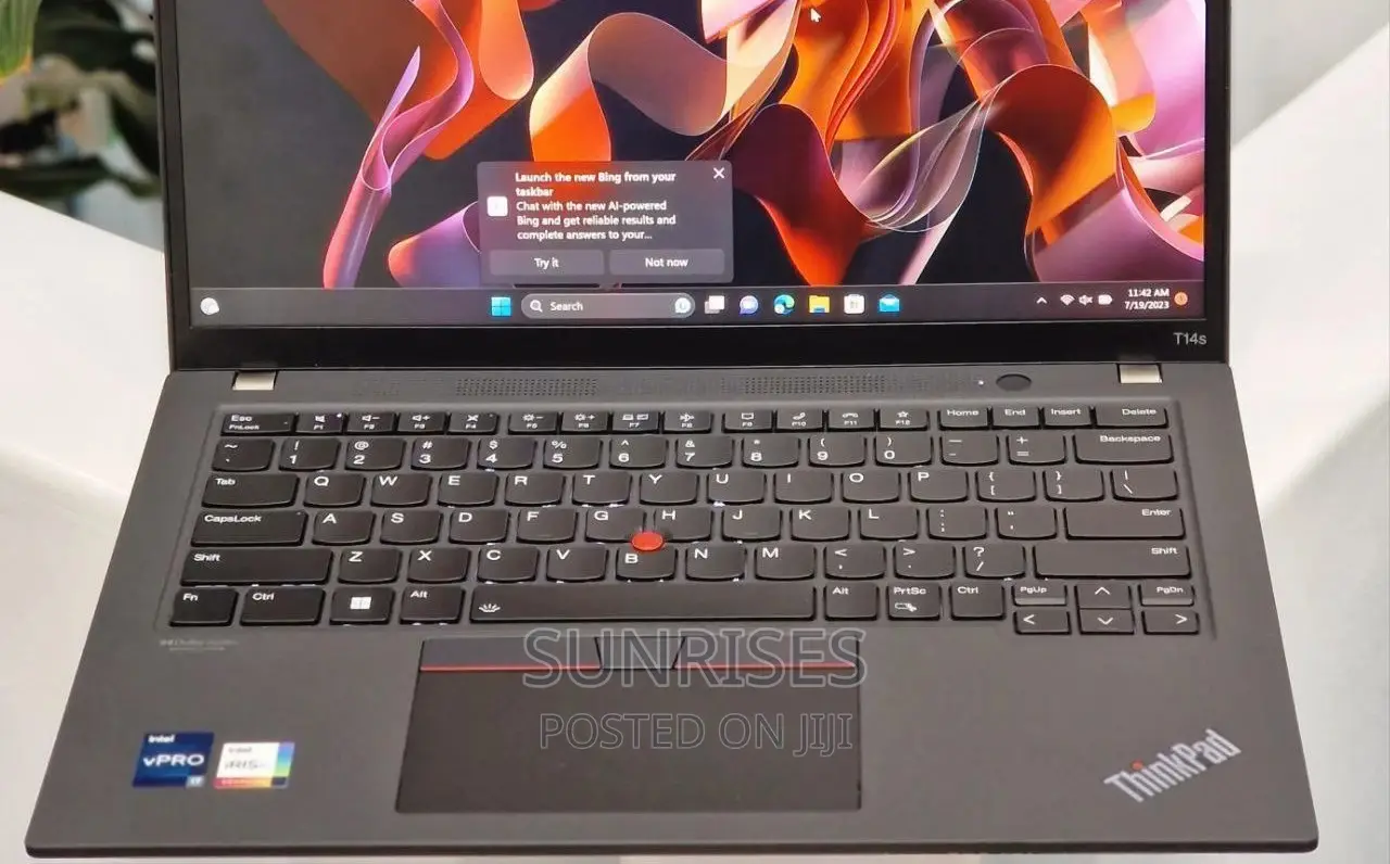 New Laptop Lenovo ThinkPad T14 16GB AMD Ryzen 5 SSD 512GB
