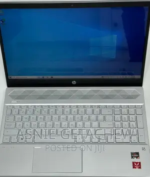 New Laptop HP Pavilion 15 8GB Intel Core I5 SSD 128GB