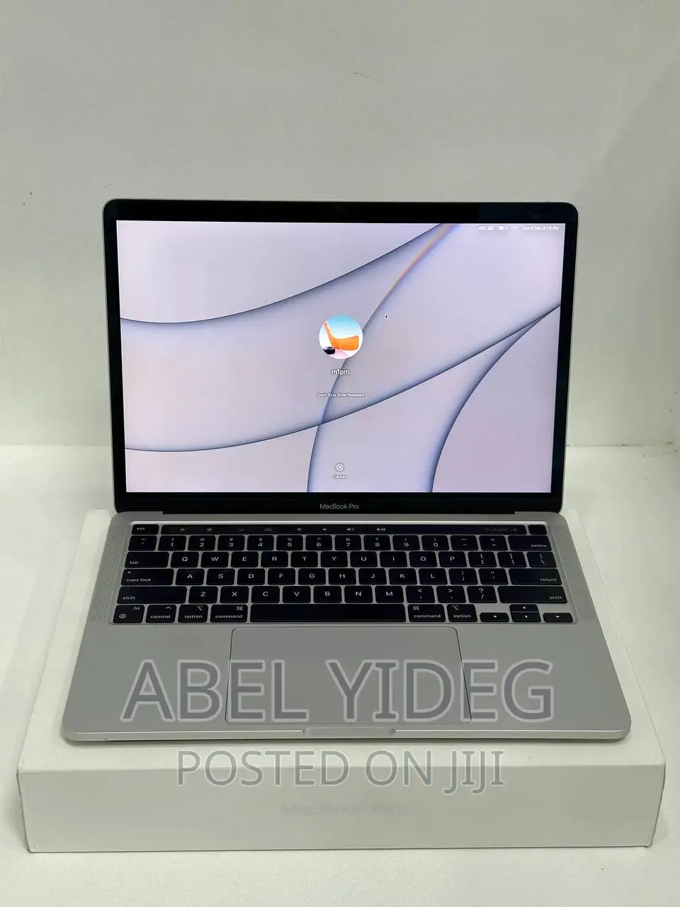 New Laptop Apple MacBook Pro M1 8GB Apple M1 SSD 512GB