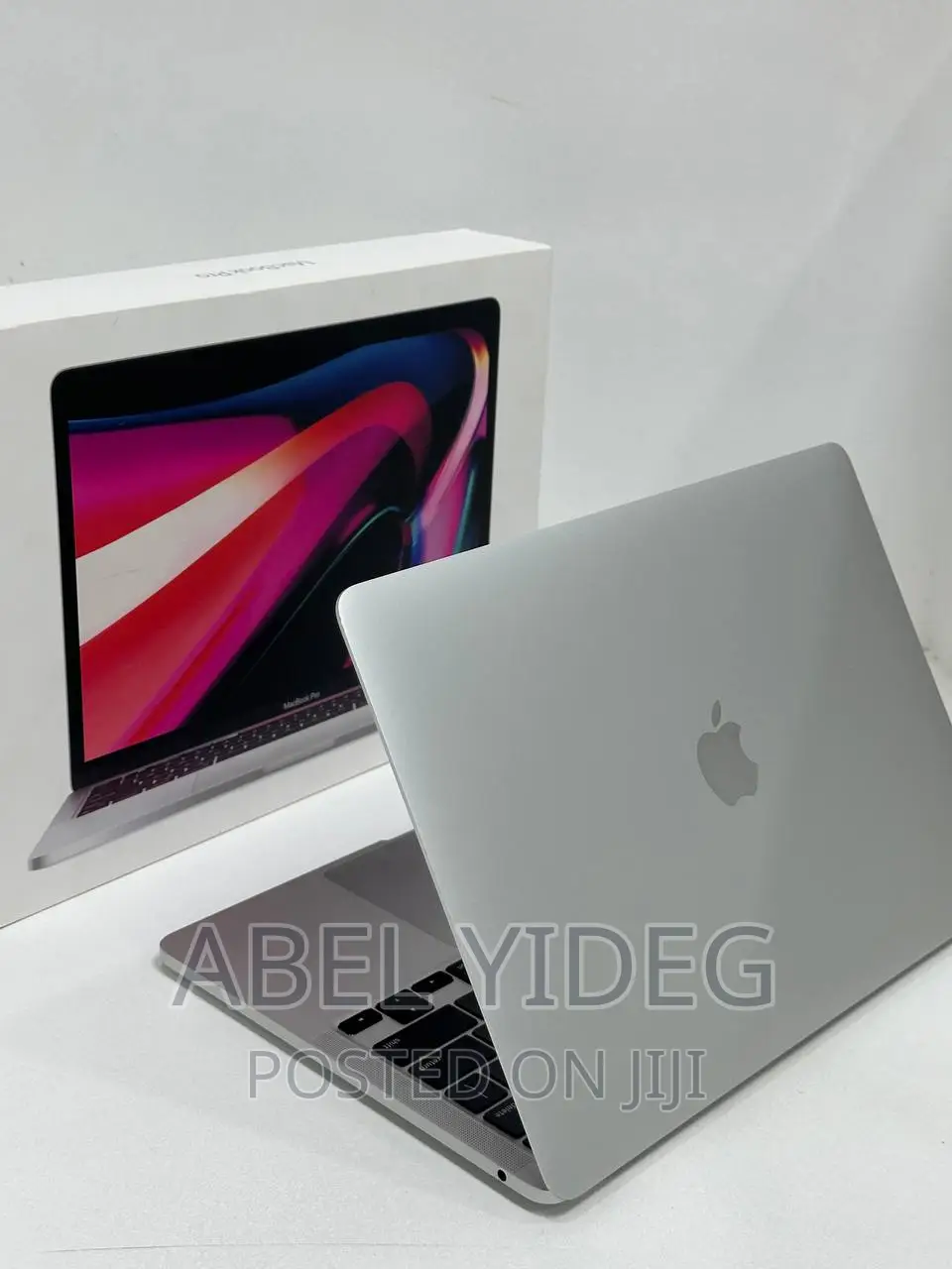 New Laptop Apple MacBook Pro M1 8GB Apple M1 SSD 512GB