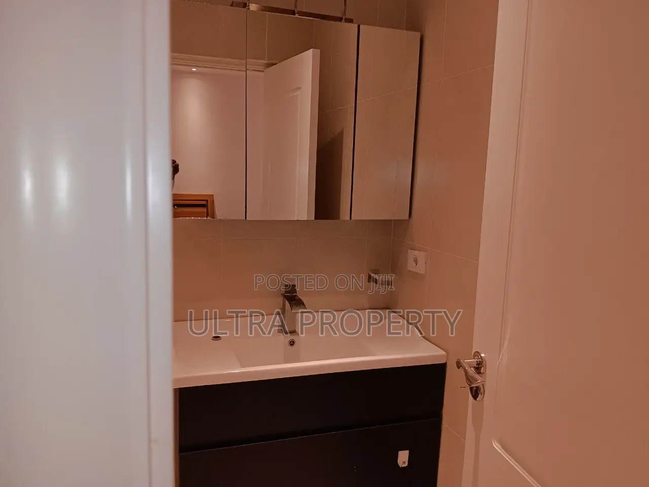 Furnished 3bdrm Apartment in Bole for rent