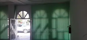 Vertical Shutter ሻተር መጋረጃ