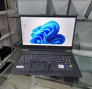 New Laptop HP Victus 16 16GB Intel Core I7 SSD 1T