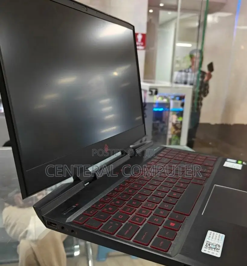 New Laptop HP Omen 15 16GB Intel Core I5 SSD 512GB
