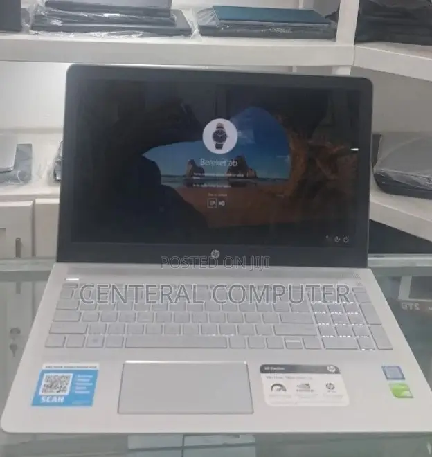 New Laptop HP Pavilion 14-Ce1000 8GB Intel Core I7 HDD 2T