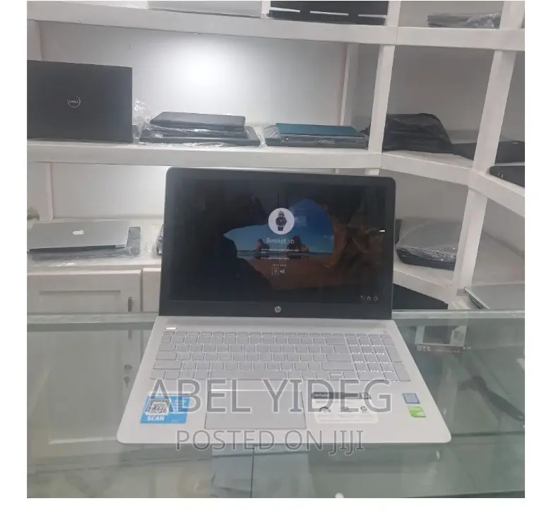 New Laptop HP Pavilion 15 8GB Intel Core I7 HDD 2T