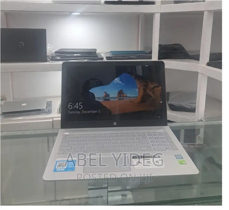 New Laptop HP Pavilion 15 8GB Intel Core I7 HDD 2T