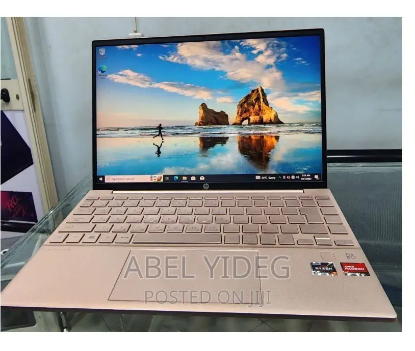 New Laptop HP Pavilion 13 8GB AMD Ryzen 5 SSD 512GB