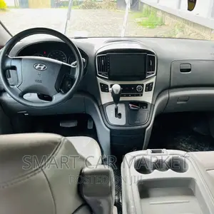 Hyundai Starex 2016 Gray