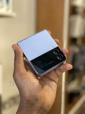 New Samsung Galaxy Z Flip4 128 GB Blue