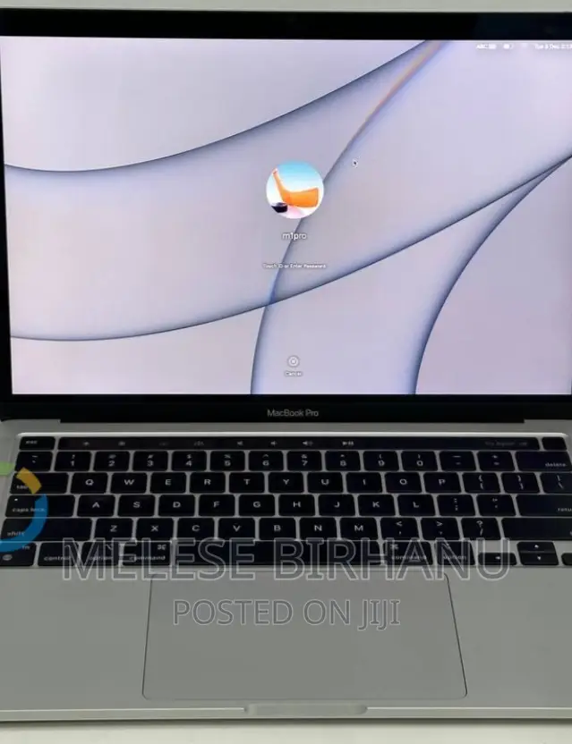 New Laptop Apple MacBook Pro 2020 M1 8GB Intel Core I7 SSD 512GB