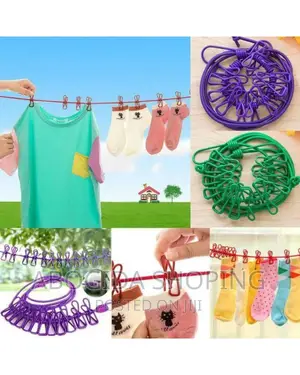 Photo - Elastic Laundry Rope With 12 Clothespins