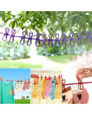 Elastic Laundry Rope With 12 Clothespins