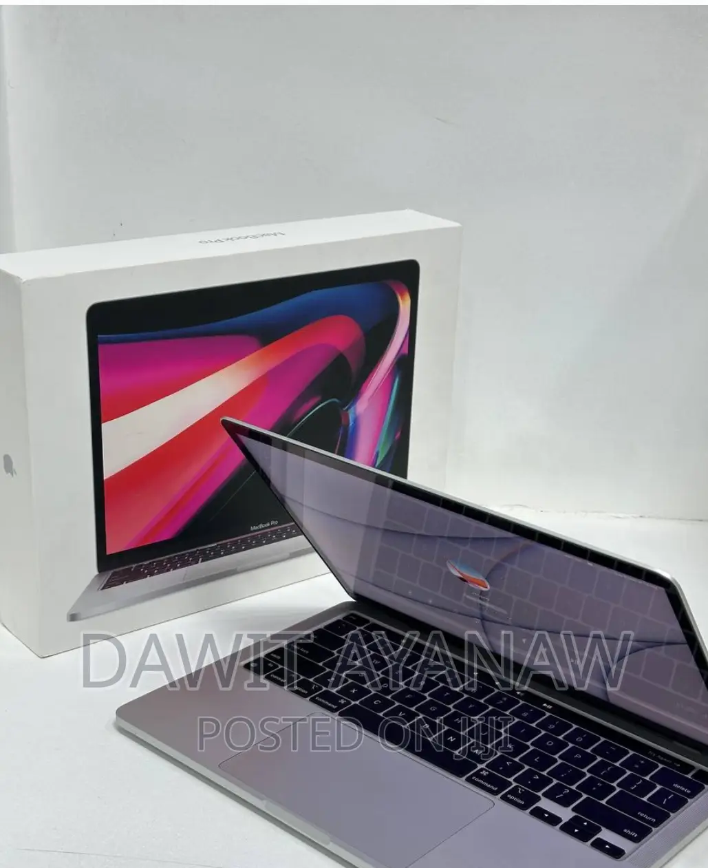 New Laptop Apple MacBook Pro 2020 M1 8GB Apple M1 Pro SSD 512GB