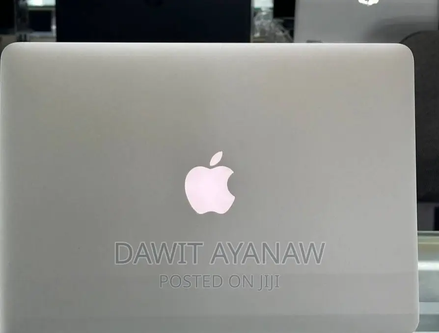 New Laptop Apple MacBook Pro 2015 8GB Intel Core I5 SSD 128GB