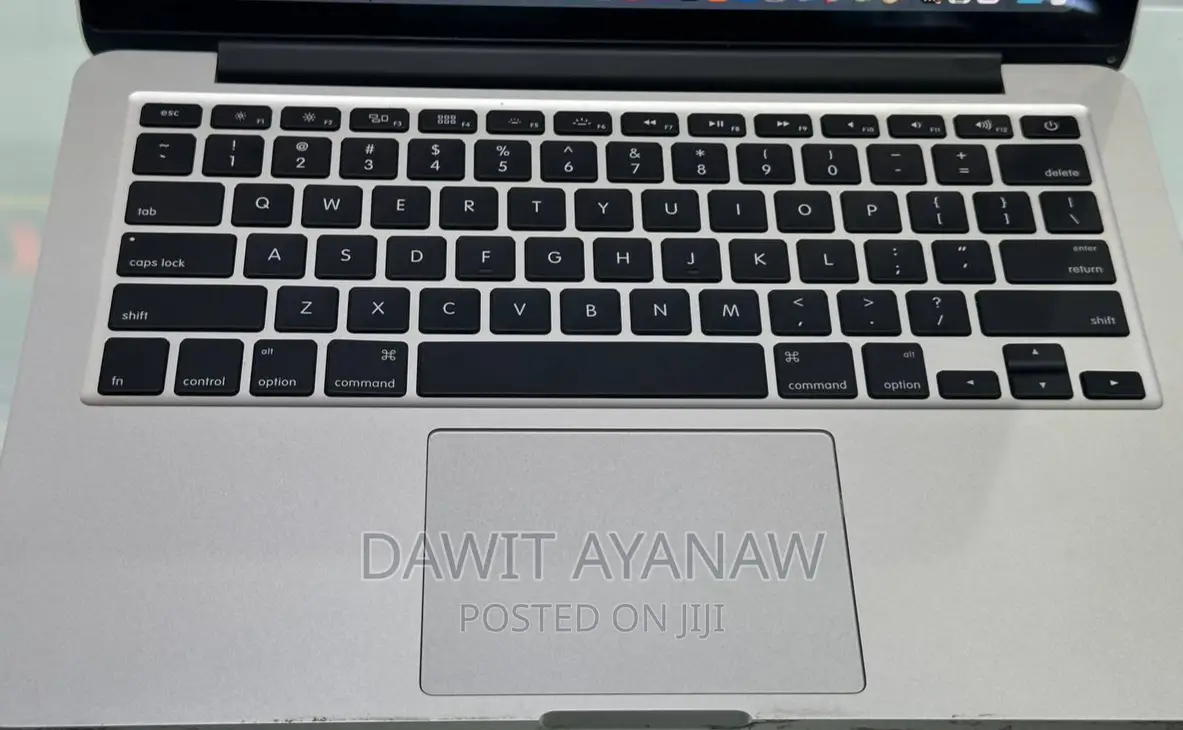 New Laptop Apple MacBook Pro 2015 8GB Intel Core I5 SSD 128GB