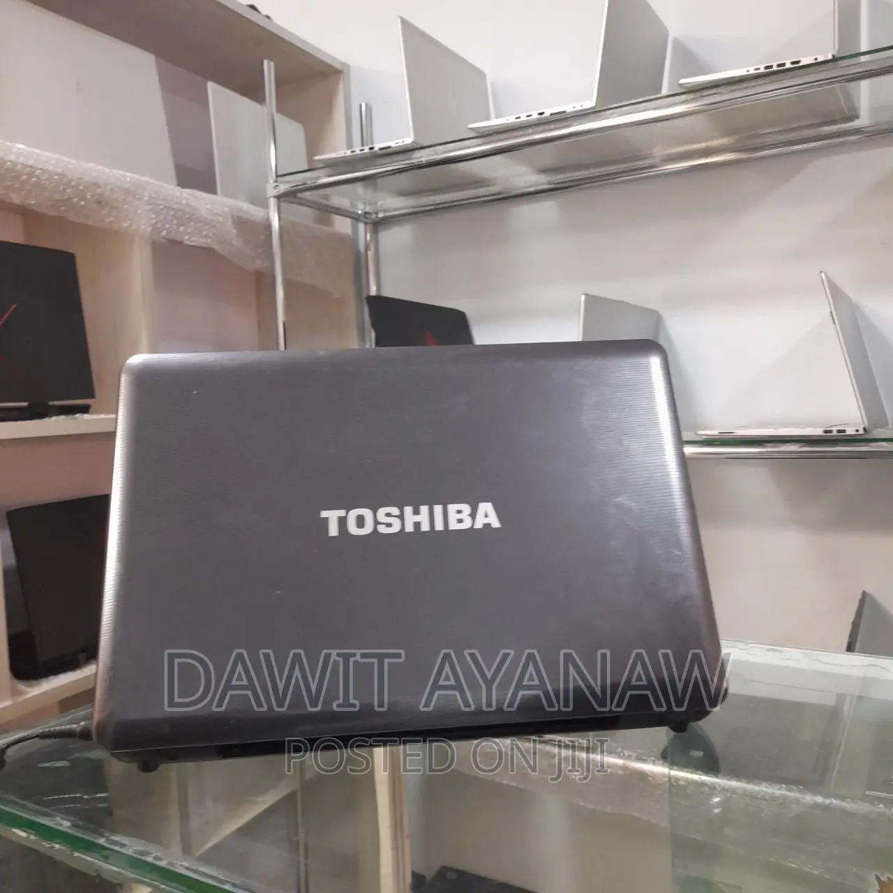 New Laptop Toshiba 3GB Intel Pentium HDD 350GB