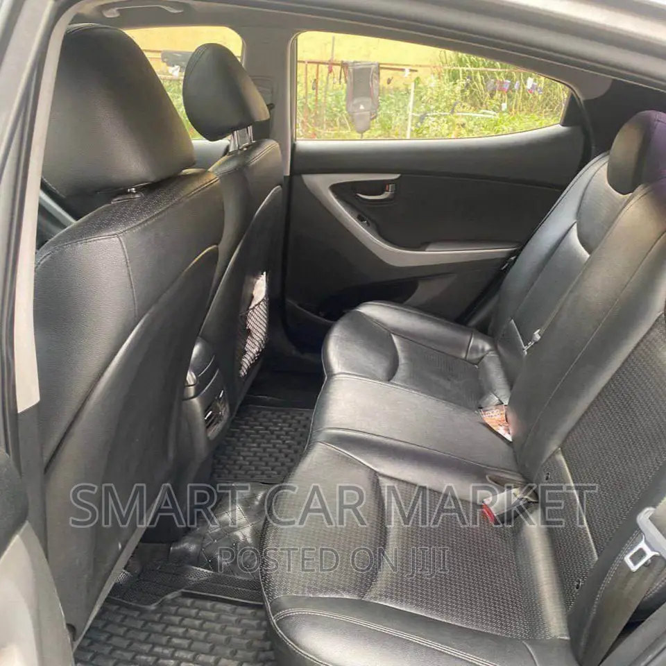 Hyundai Avante 2015 Gray