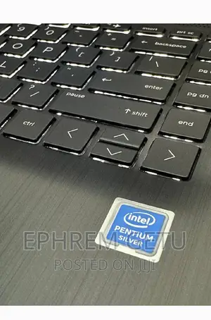 New Laptop HP Stream Notebook 4GB Intel Pentium SSD 60GB