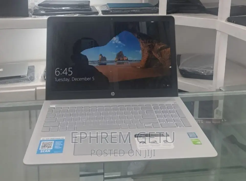 New Laptop HP Pavilion 15 8GB Intel Core I7 HDD 2T