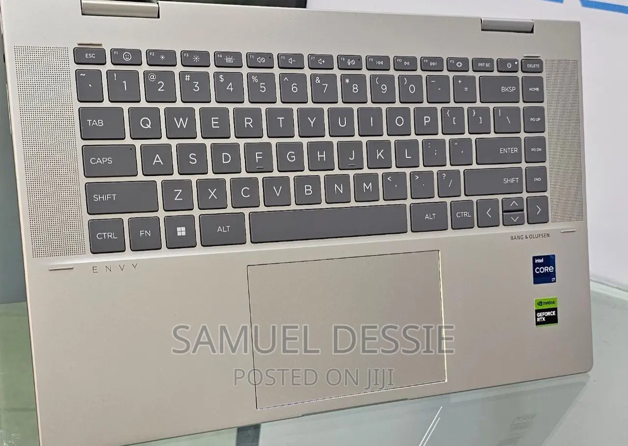 New Laptop HP Envy X360 16GB Intel Core I7 SSD 1T