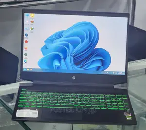 New Laptop HP Pavilion 15 16GB AMD Ryzen 5 SSD 2T