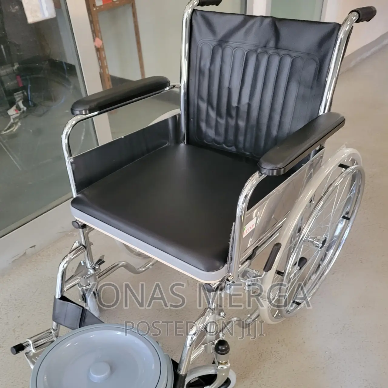 Bathroom Access Pro:Wheelchair Toilet for Optimal Restroom