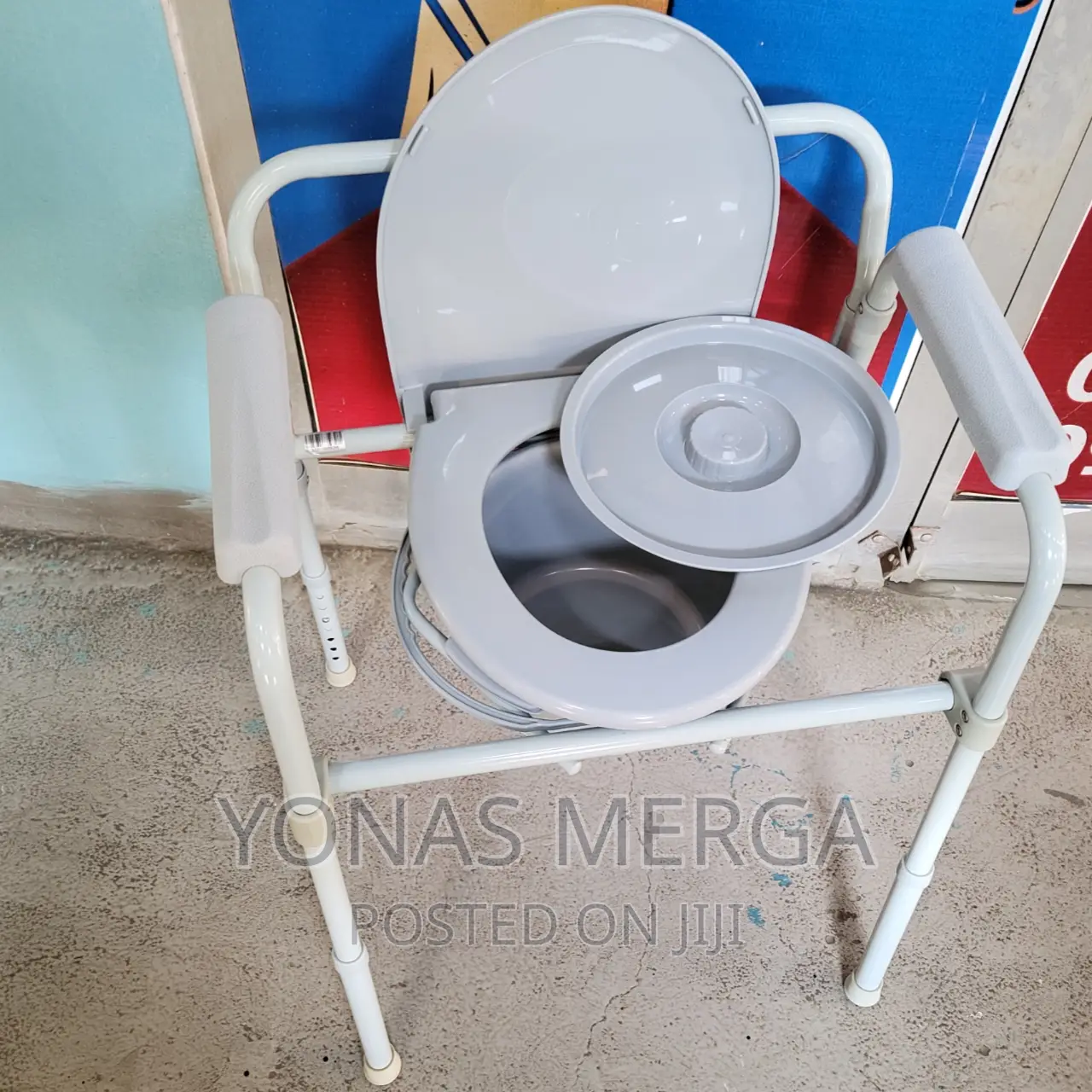 ቀመቱ ከፍዝቅ/Toilet Popo Chair/Potty Chair/Commode/Wheelchair