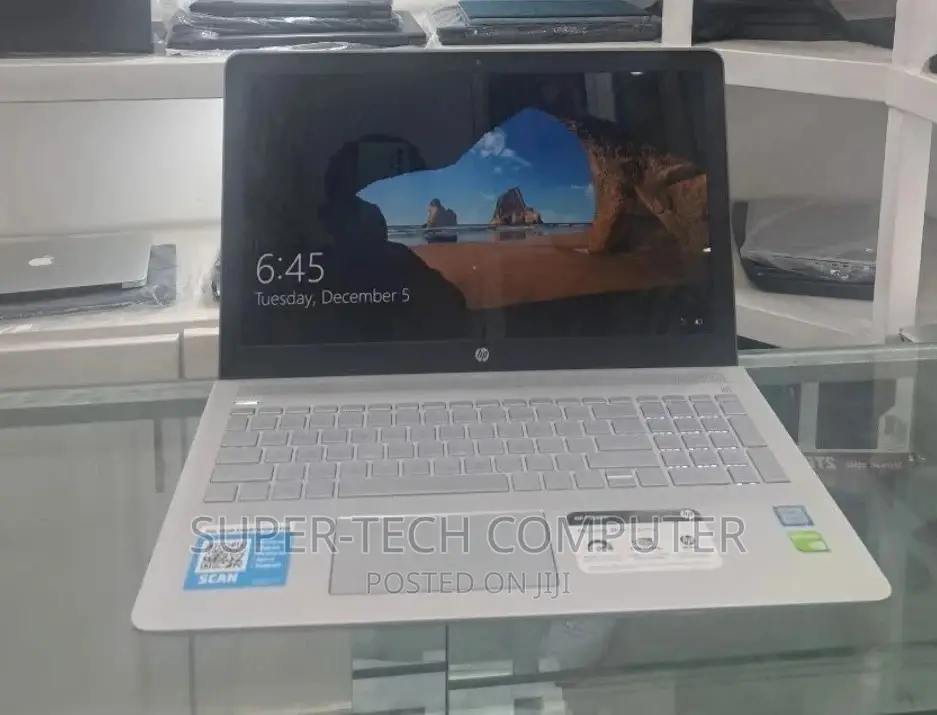 New Laptop HP Pavilion 15 8GB Intel Core I7 HDD 2T