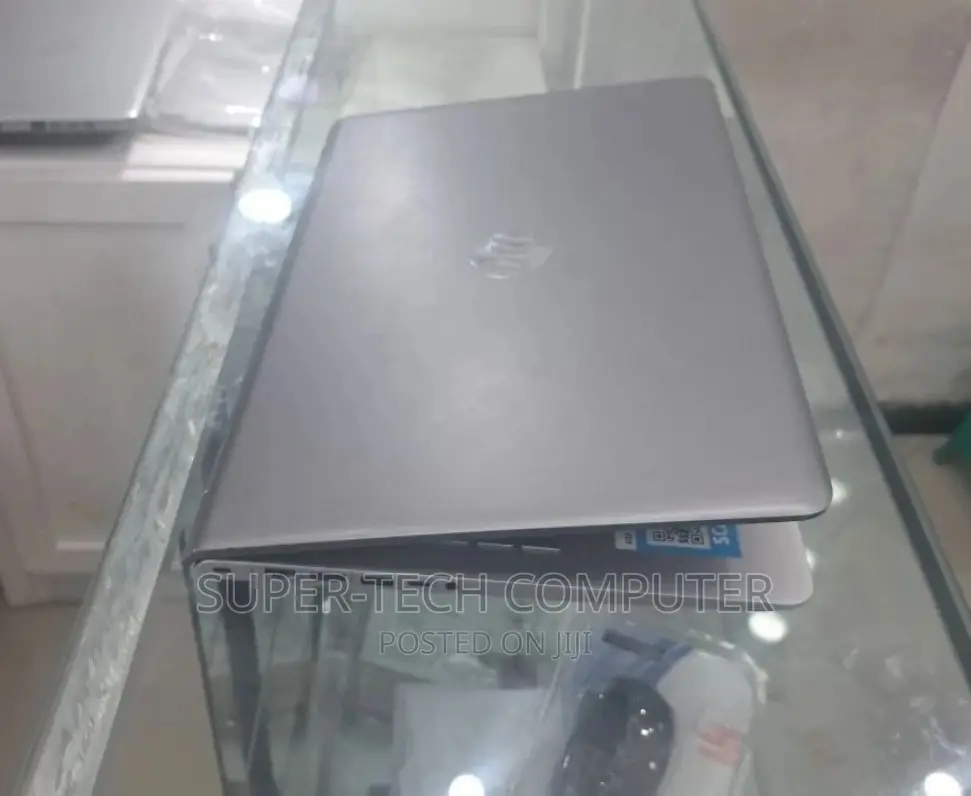 New Laptop HP Pavilion 15 8GB Intel Core I7 HDD 2T