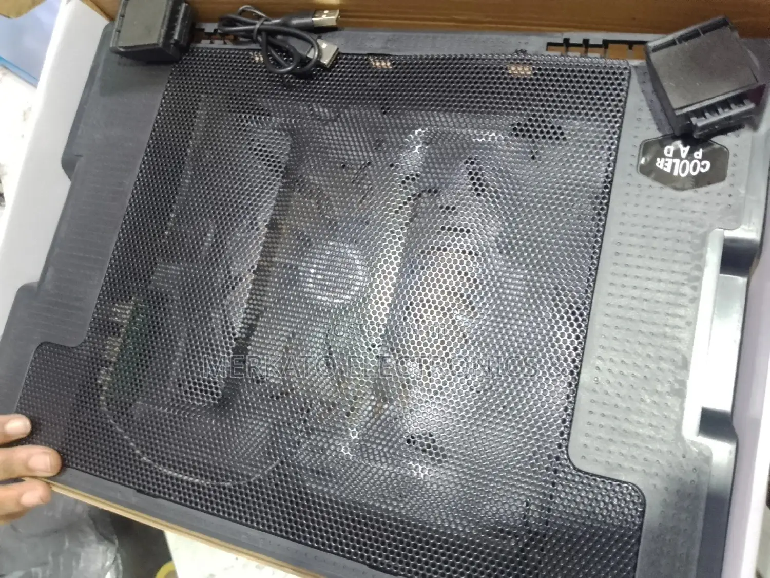 Laptop Stand and Cooling Pad | የላፕቶፕ ማስቀመጫ እና ማቀዝቀዣ