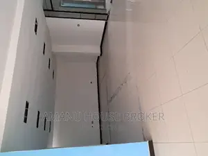 የሚከራይ መጋዘን 60sqm,50sqm ለመድኃኒት ማስቀመጫ