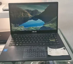 New Laptop Asus VivoBook 15 X505BA 4GB Intel SSD 640GB