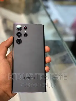 Photo - Samsung Galaxy S22 Ultra 256 GB Black