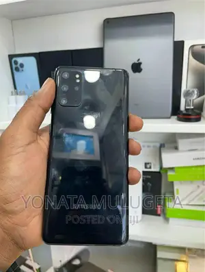 Photo - New Samsung Galaxy S20+ 128 GB Black