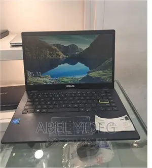 New Laptop Asus VivoBook 15 X505BA 4GB Intel Core 2 Quad SSD 60GB