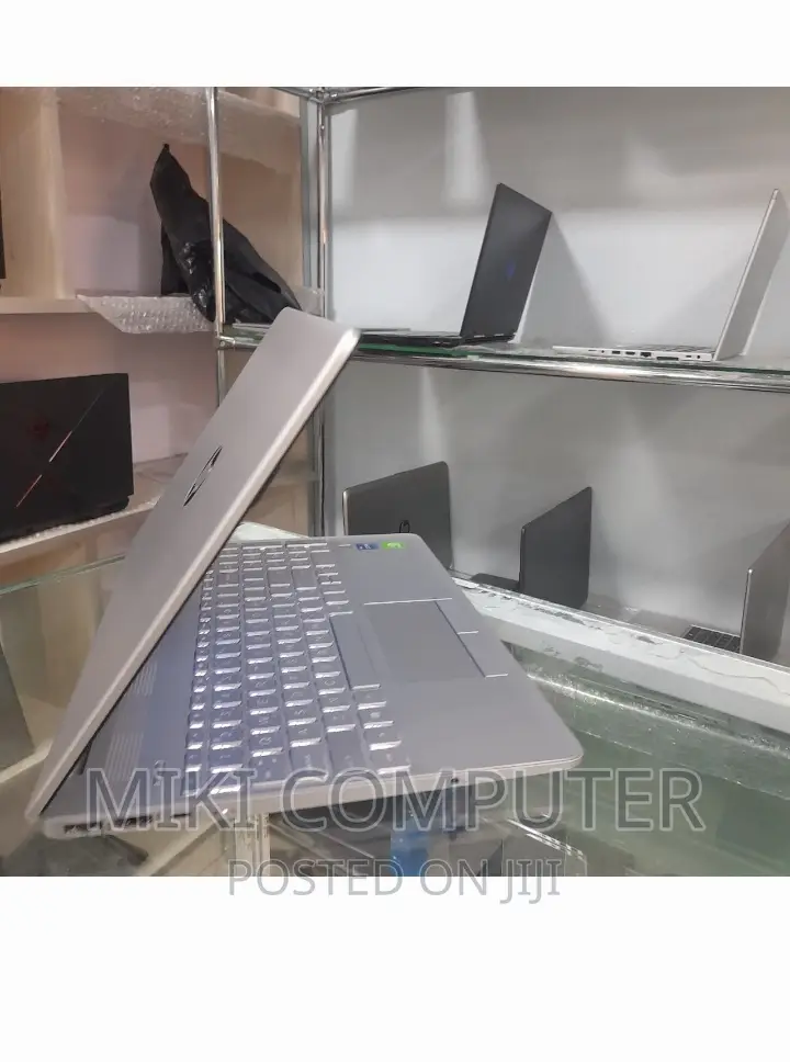New Laptop HP Stream Notebook 16GB Intel Core I7 SSD 512GB
