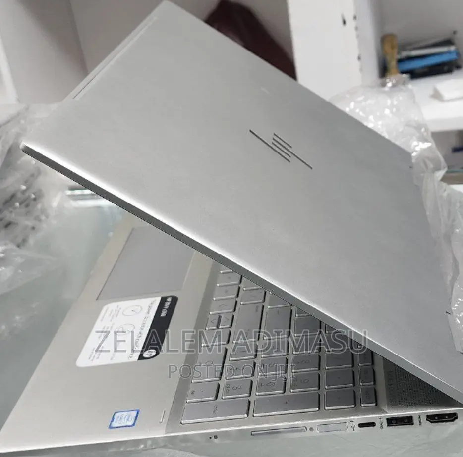 New Laptop HP EliteBook 840 8GB Intel Core I7 SSD 512GB