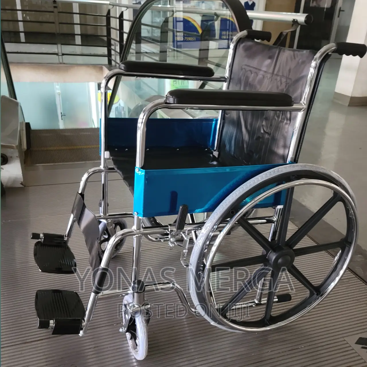 Wheelchair/መኪና:ዉስጥ:ይዞ:ለመጓዝ/Wheelchair/Wheelchair/Wheelchair